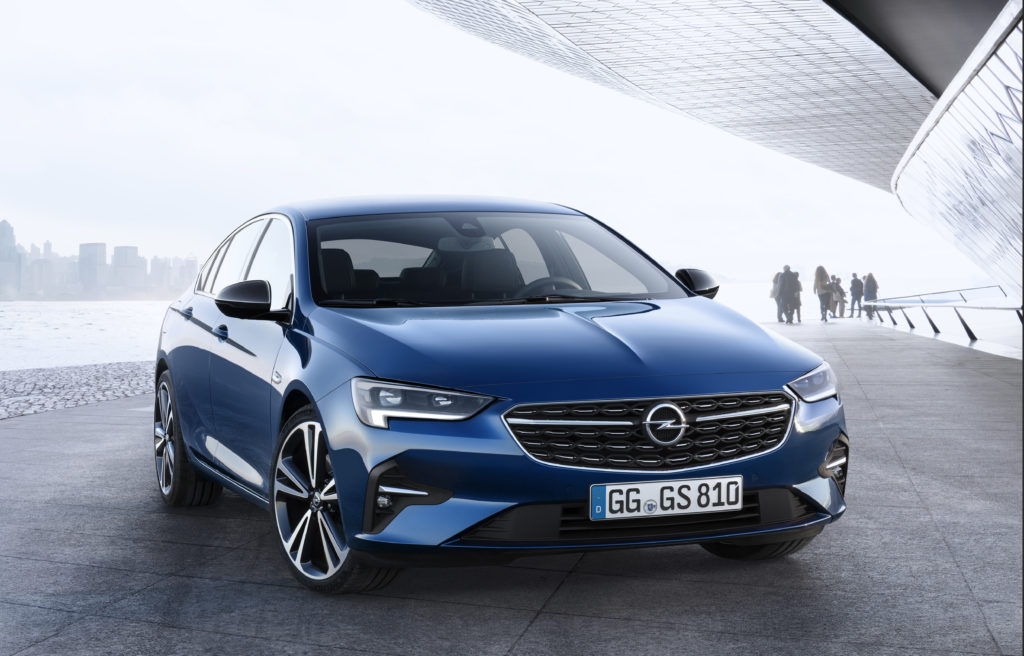 Opel Insignia 2020 - małe zmiany wizualne i nowe warianty