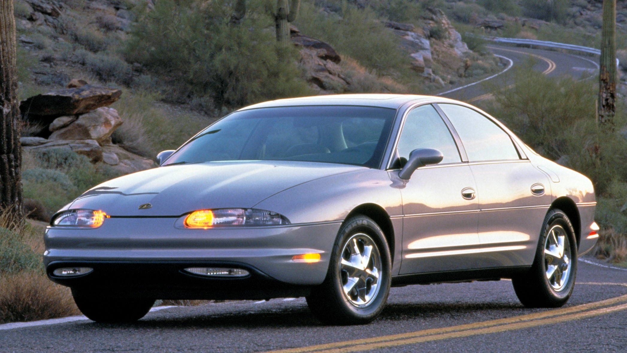 Oldsmobile aurora 1995