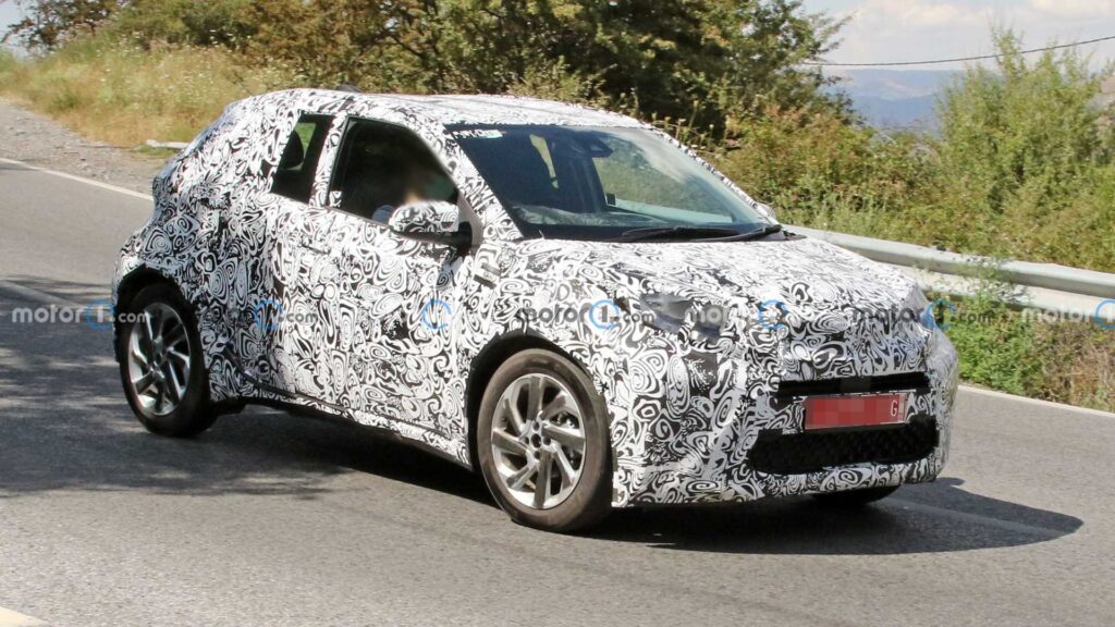 Nowa generacja Toyoty Aygo zauważona podczas intensywnych testów