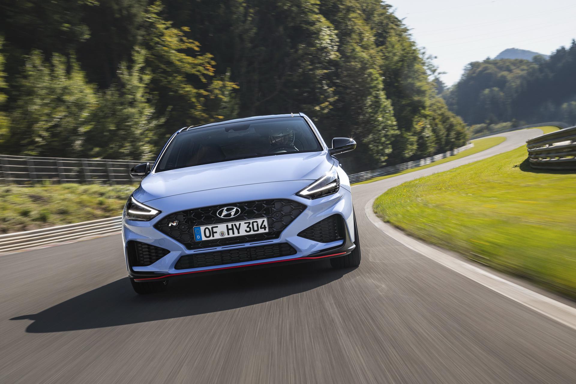 Hyundai i30N DCT po liftingu pokonuje Nurburgring w nieco ponad 8 minut