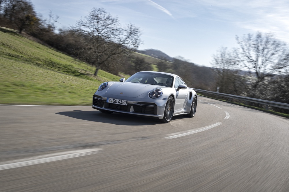 Porsche 911 Turbo S Lightweight pokonuje 1/4 mili w mniej niż 10 sekund