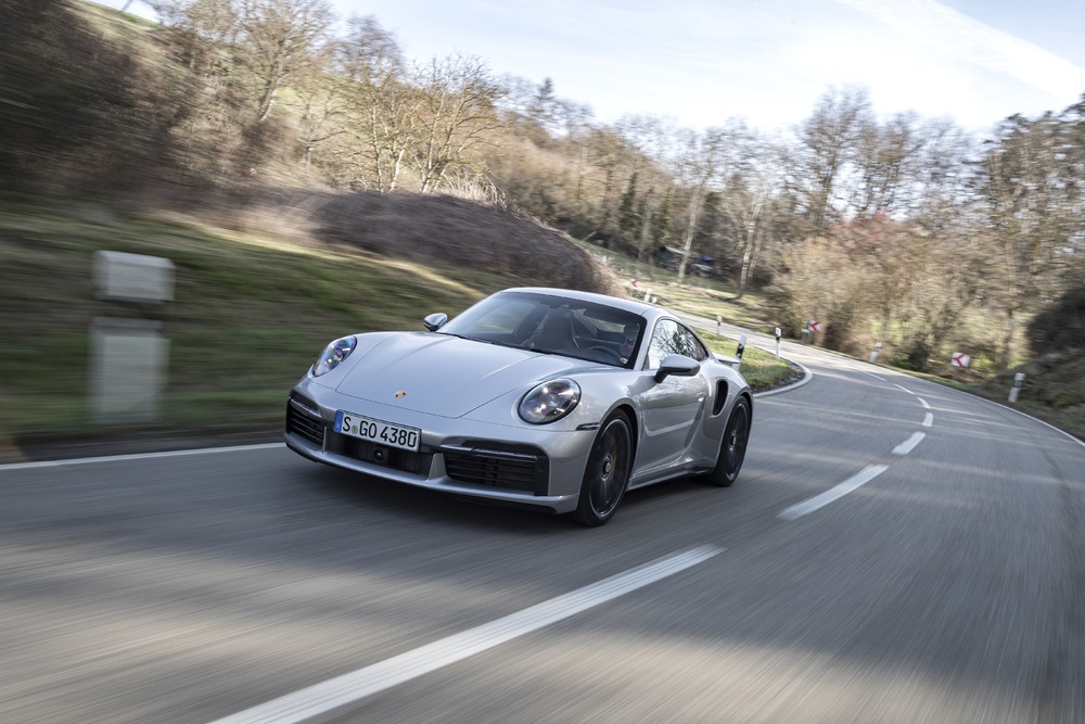 Porsche 911 Turbo S Lightweight pokonuje 1/4 mili w mniej niż 10 sekund