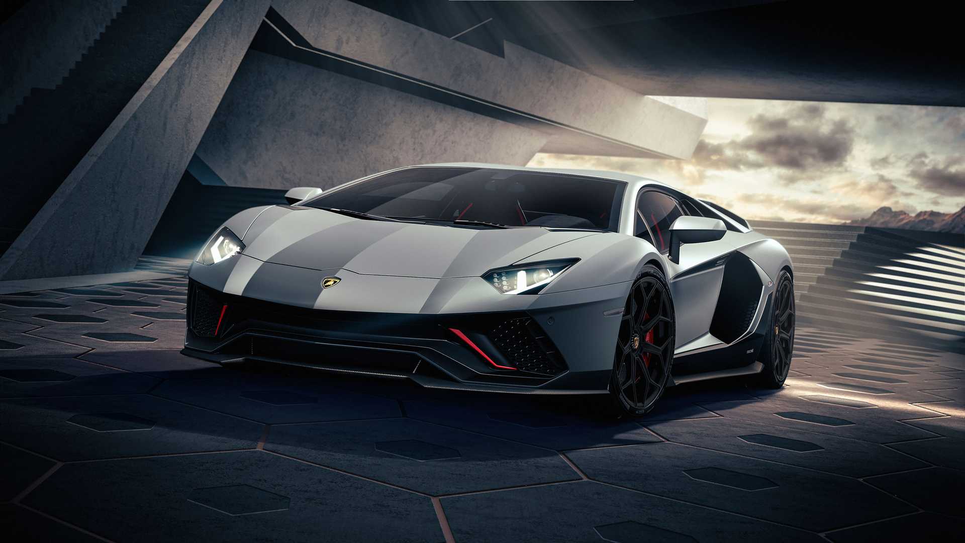 Lamborghini wypuści ostatnie auto z silnikiem spalinowym w tym roku