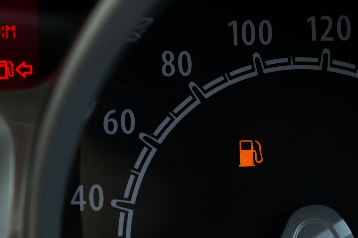 Czujnik ciśnienia paliwa – jak rozpoznać objawy awarii?