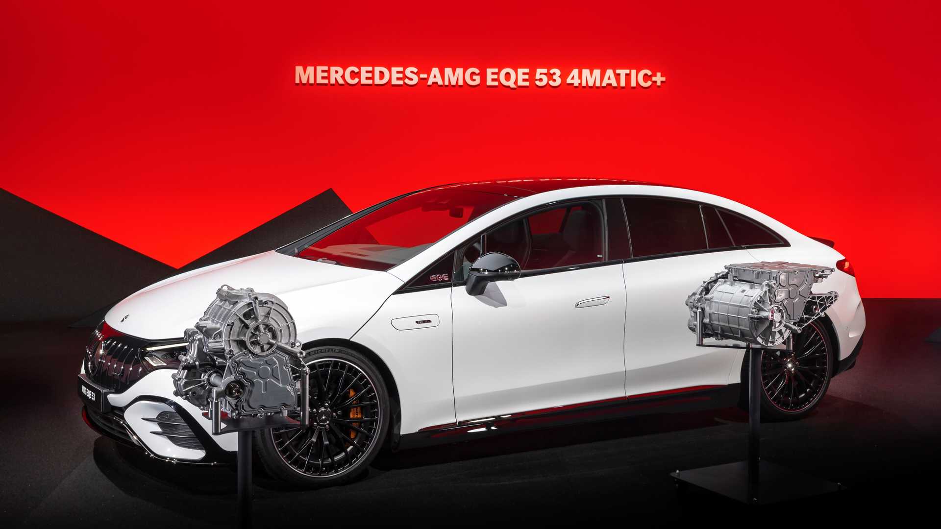 Mercedes-AMG EQE oficjalnie zaprezentowany - trzy odmiany mocy