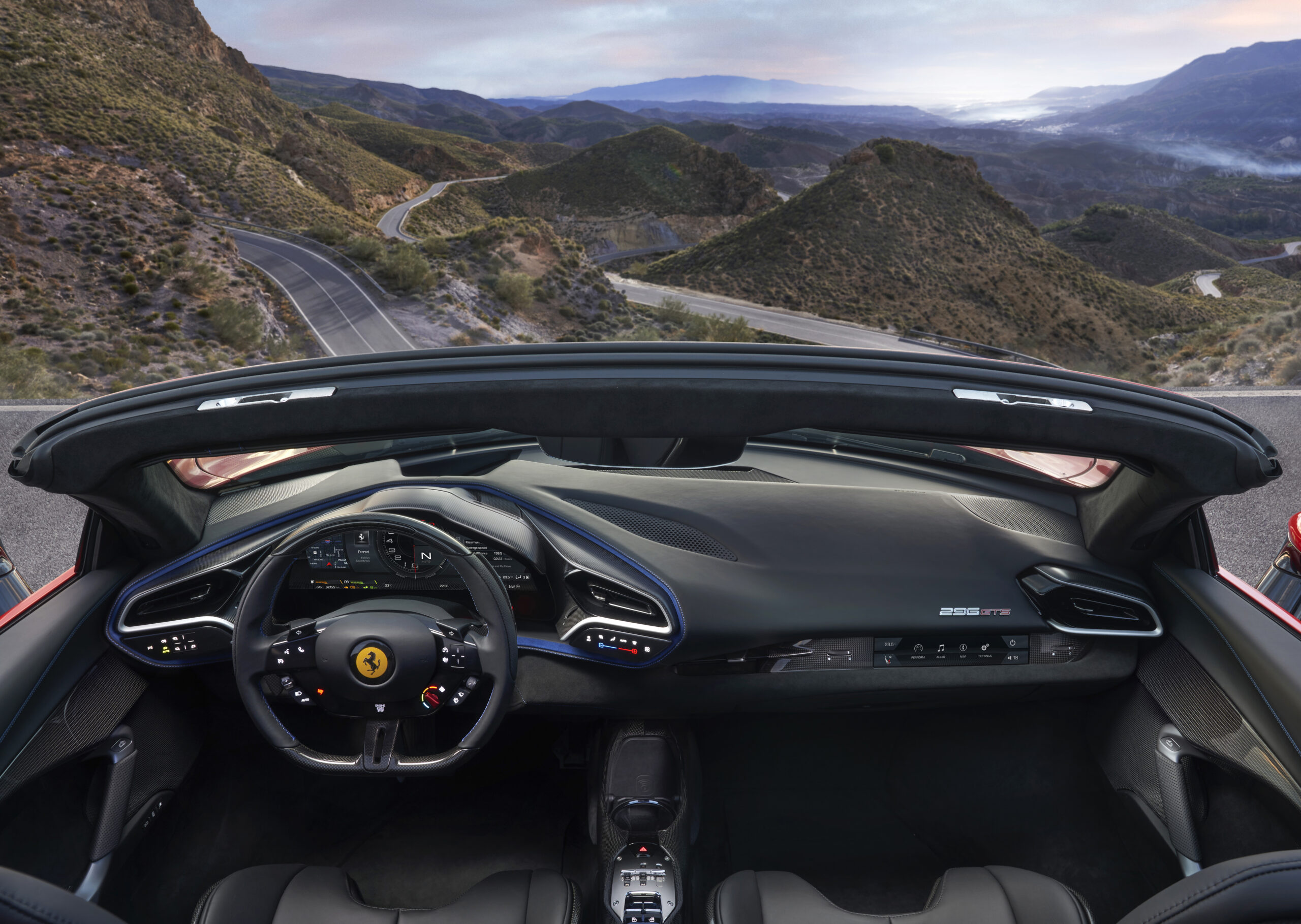 Ferrari 296 GTS oficjalnie zaprezentowane - 830 KM, plug-in i wiatr we włosach!