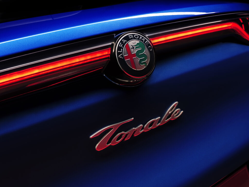 Alfa Romeo zaprezentuje swoje pierwsze auto elektryczne w 2024