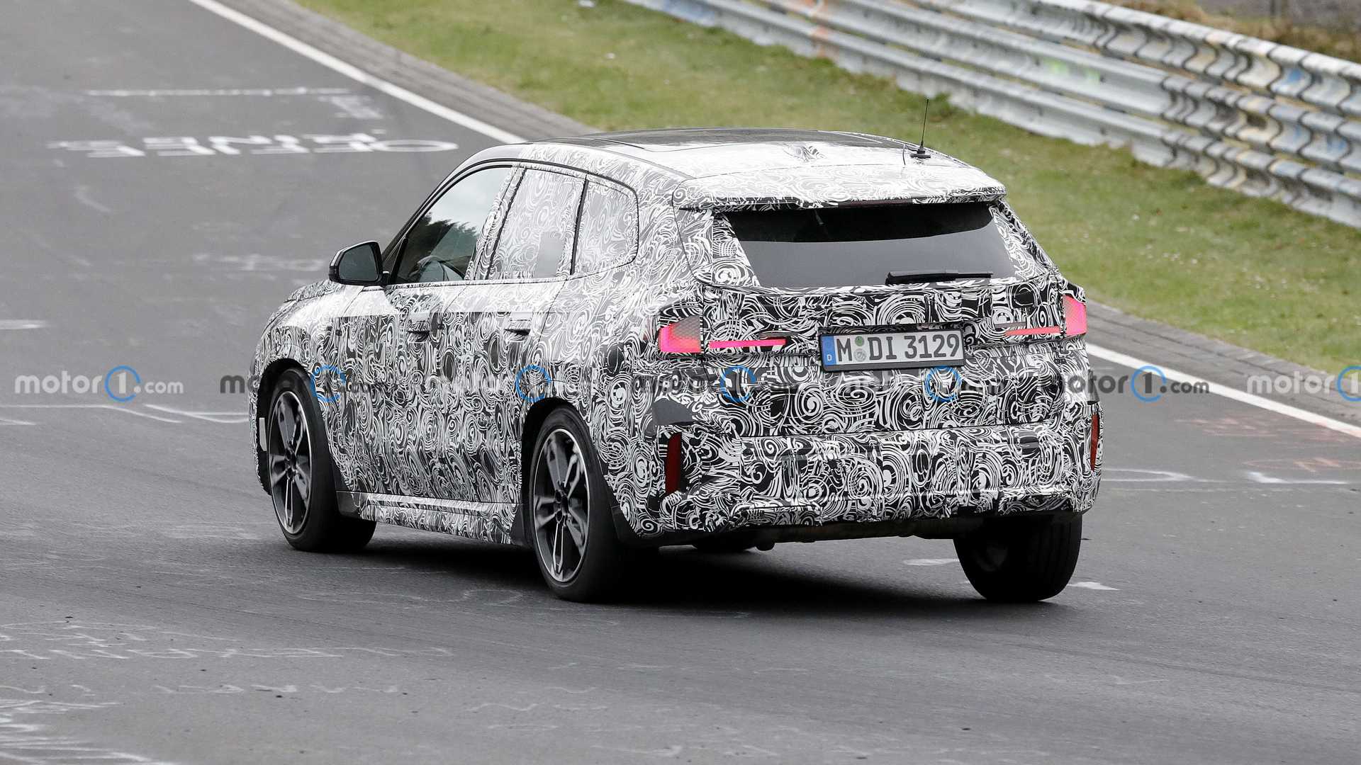 Nowe BMW X1 zauważone podczas testów na Nurburgringu