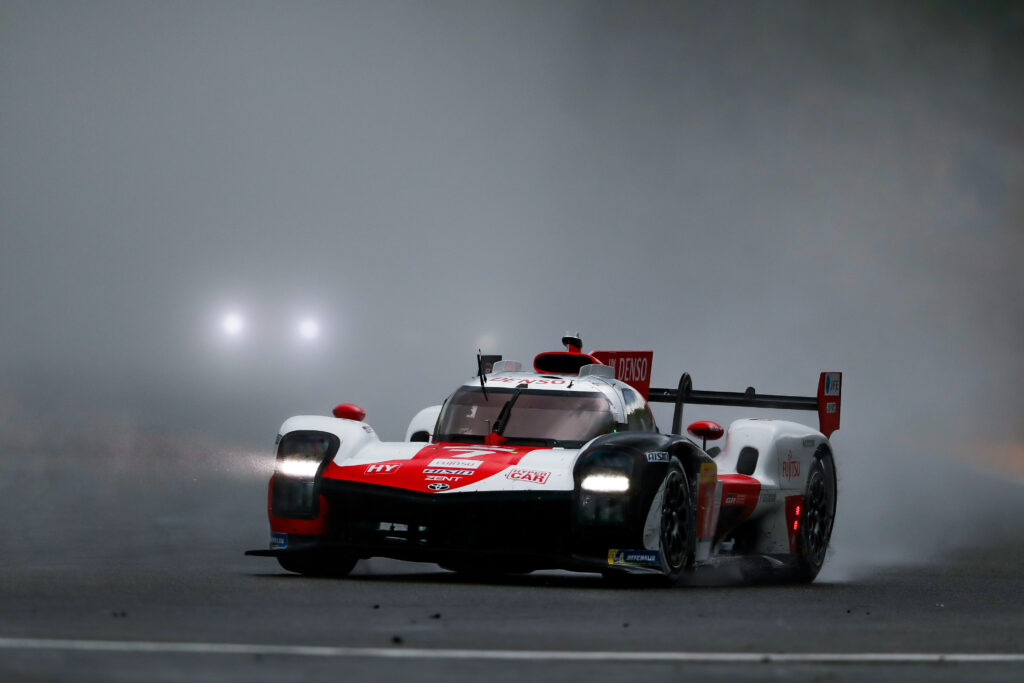Toyota #7 wygrywa chaotyczne 6 Hours of Spa, Prema z Kubicą dziesiąta