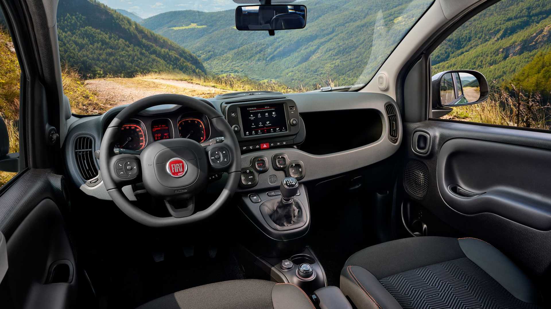 Fiat Panda i Tipo otrzymują wersje Garmin - w zestawie smartwatch