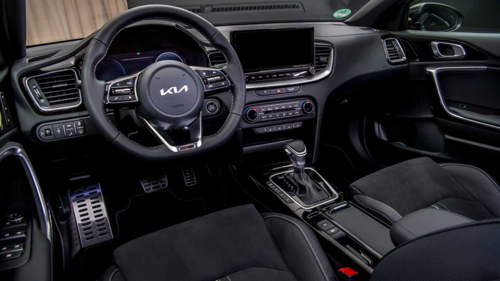 Kia XCeed po liftingu oficjalnie zaprezentowana - w ofercie GT-Line