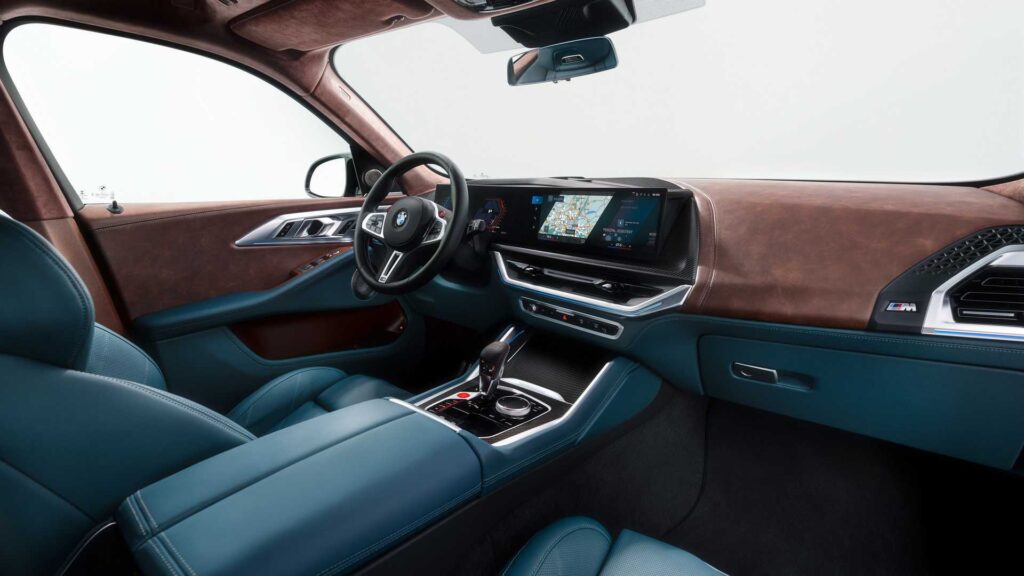 BMW XM zaprezentowane - jak ekologiczny może być 650-konny SUV?