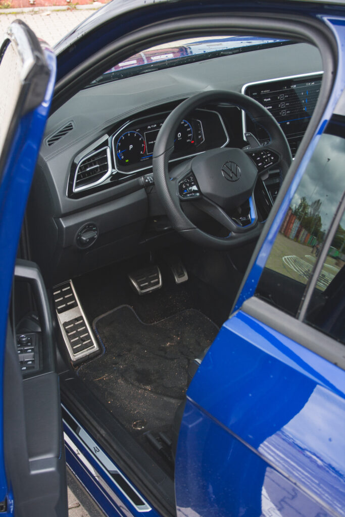 Volkswagen T-Roc R 2022 Lapiz Blue interior