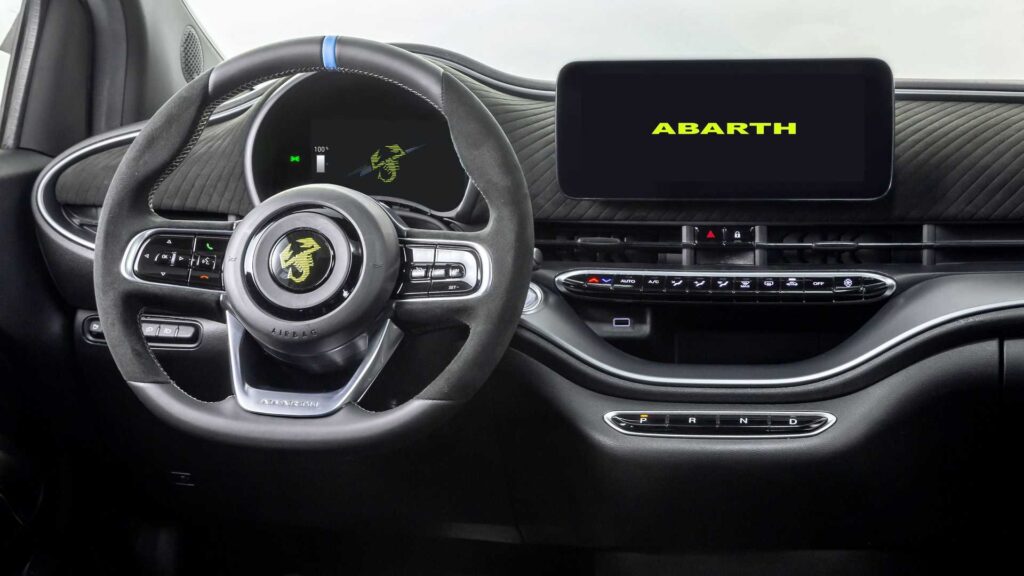 Abarth 500e - czy elektryczny hot-hatch będzie tak dobry jak poprzednik?