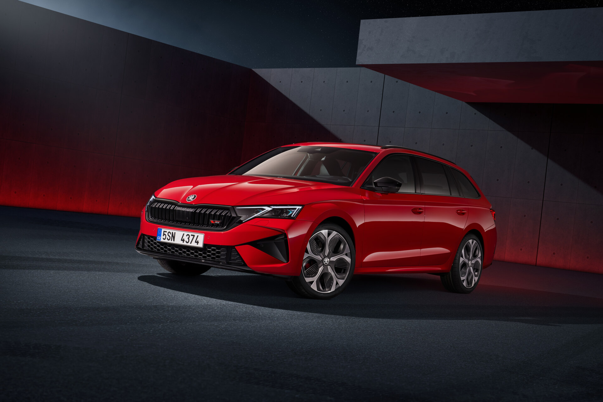 Skoda Octavia 2024 – premiera odświeżonego model – lista zmian