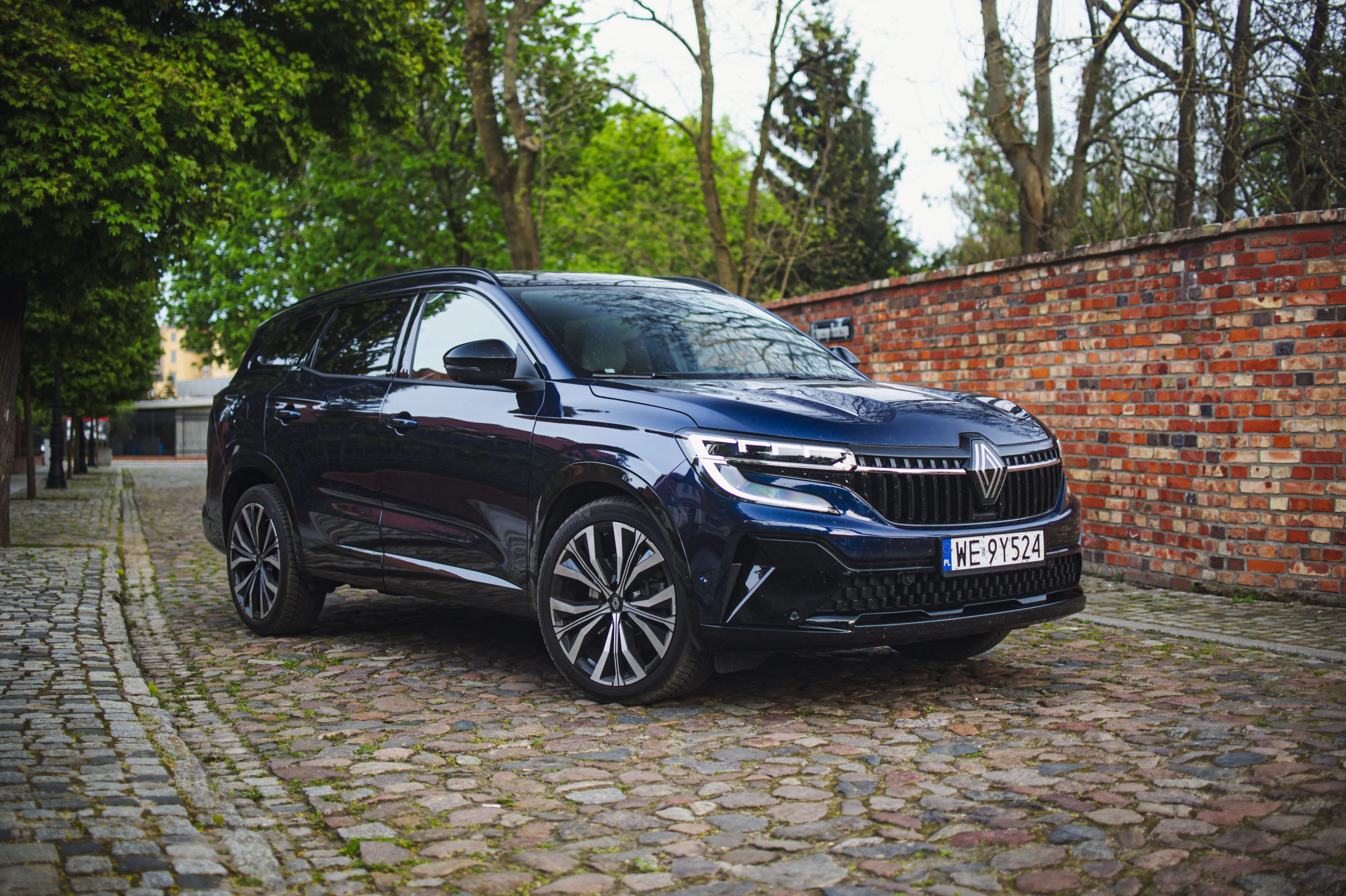 RENAULT ESPACE E-TECH