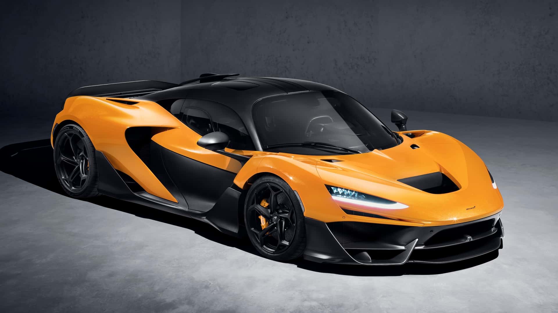 McLaren W1 debiutuje – najszybszy model marki w historii