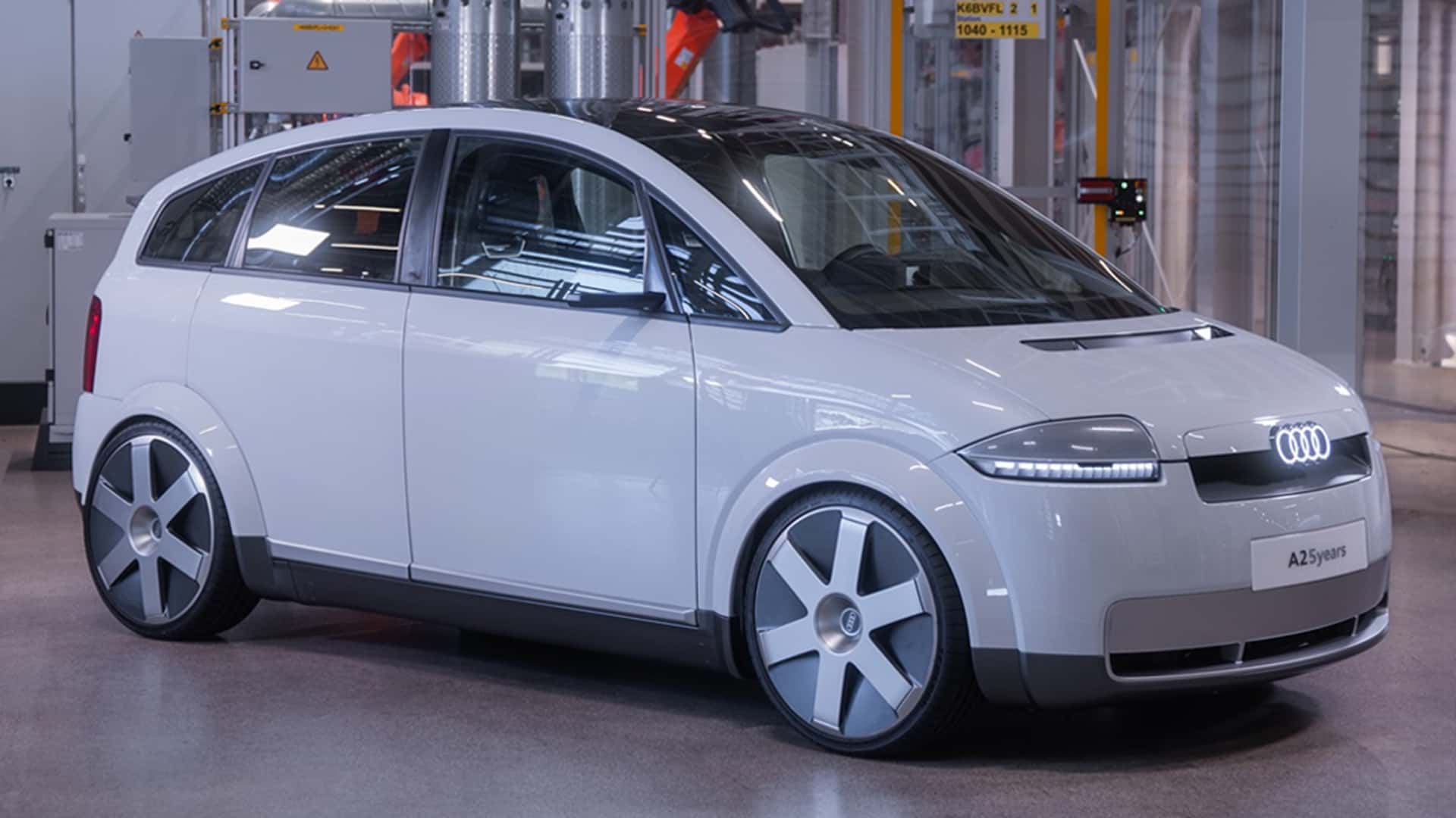 25 urodziny Audi A2. Pokazano prototyp miejskiego elektryka