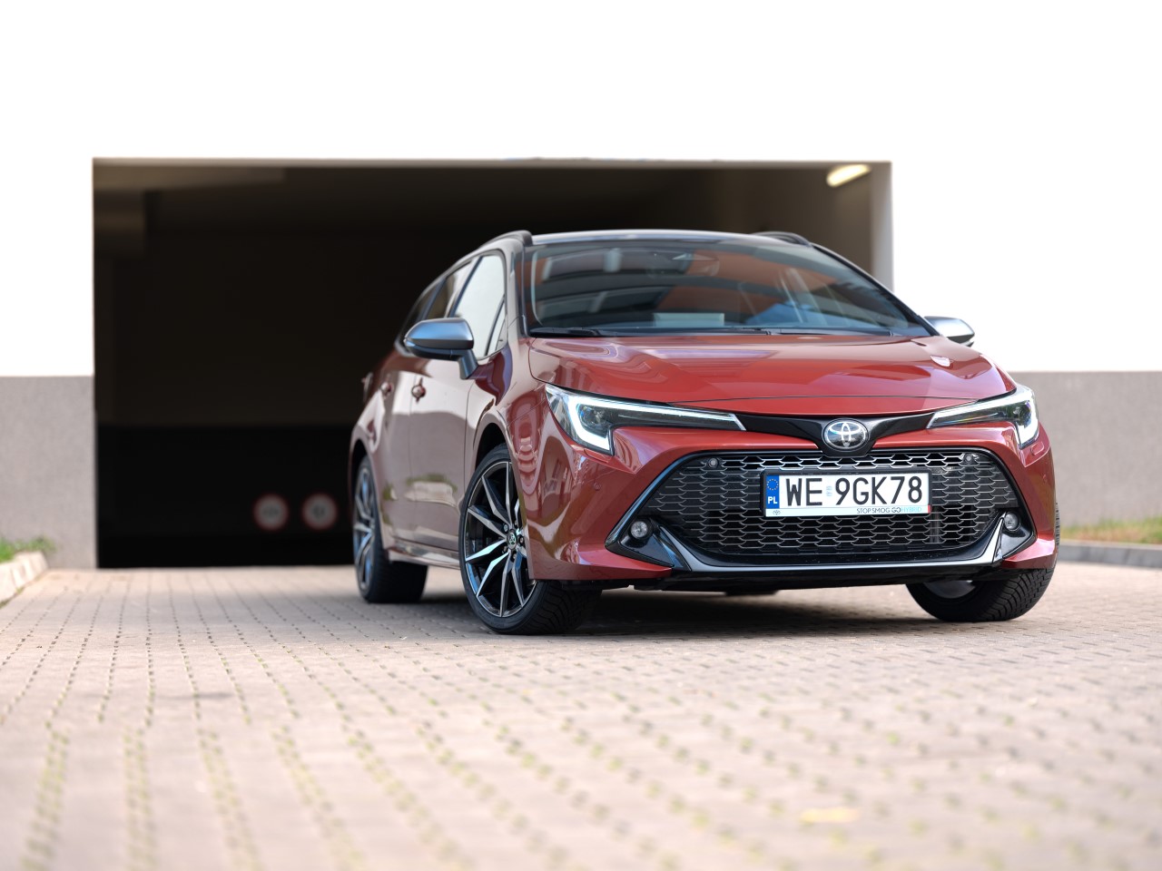 Toyota mocno rozpoczyna styczeń – lider sprzedaży w Polsce